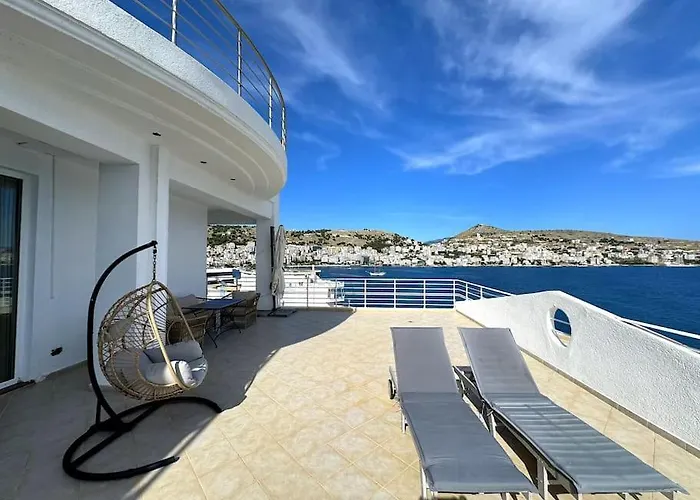 Seafront Oasis Luxury Apartment, With Sae View