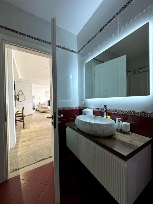 Seafront Oasis Luxury Apartment, With Sae View Saranda