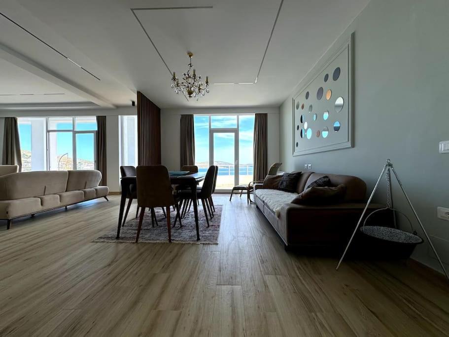 Appartement Seafront Oasis Luxury Apartment, With Sae View Saranda
