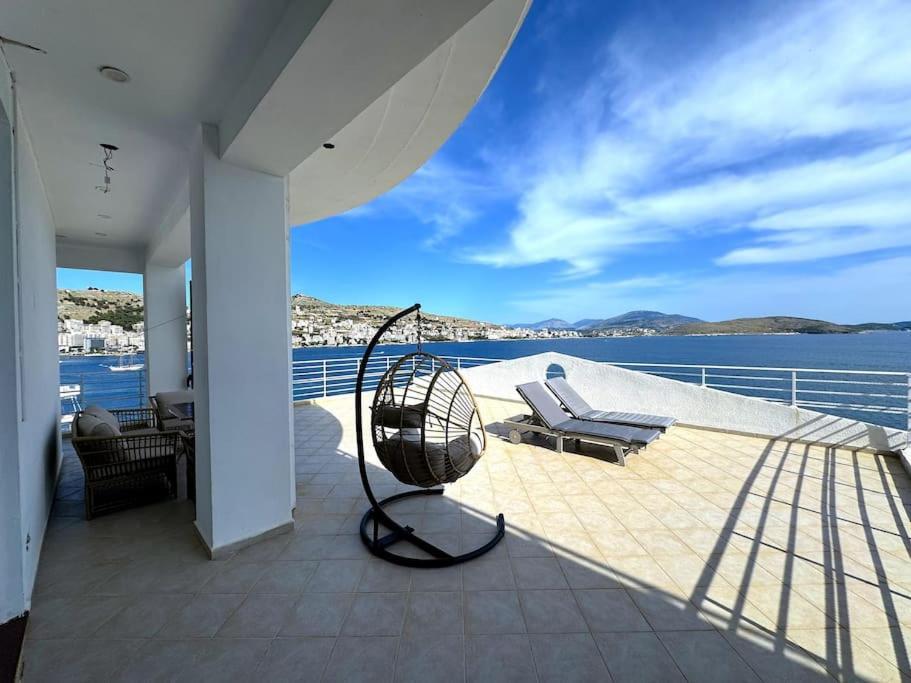 Seafront Oasis Luxury Apartment, With Sae View Appartement Saranda