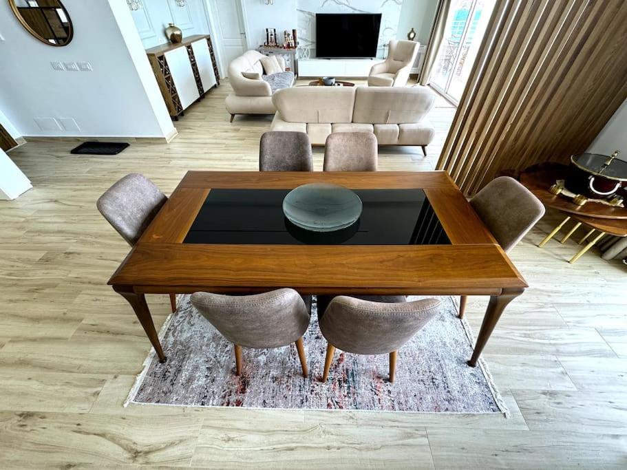 Seafront Oasis Luxury Apartment, With Sae View Appartement *