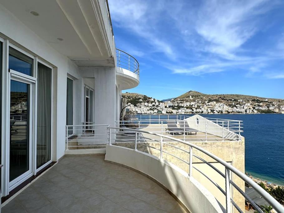 Seafront Oasis Luxury Apartment, With Sae View Apartman
